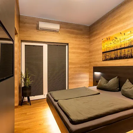 Sunrise Am Muehlfeldsee * Lobnitz (Saxony)