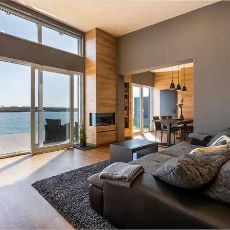 Sunrise Am Muehlfeldsee Hébergement de vacances Lobnitz (Saxony)