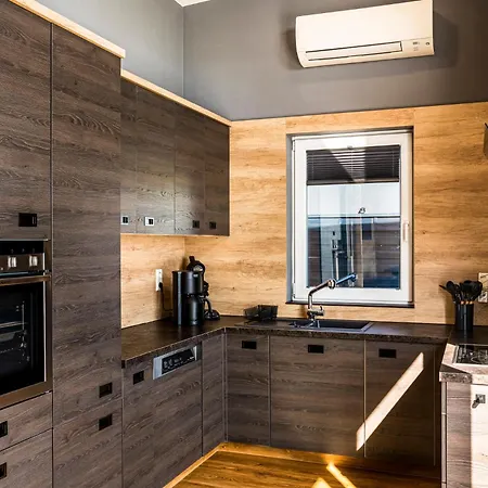 Sunrise Am Muehlfeldsee Lobnitz (Saxony)