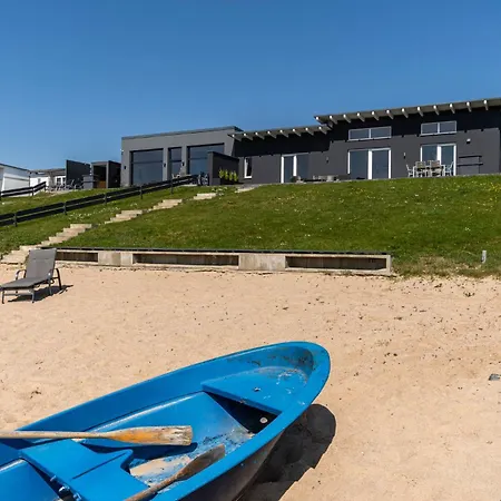Sunrise Am Muehlfeldsee Lobnitz (Saxony)