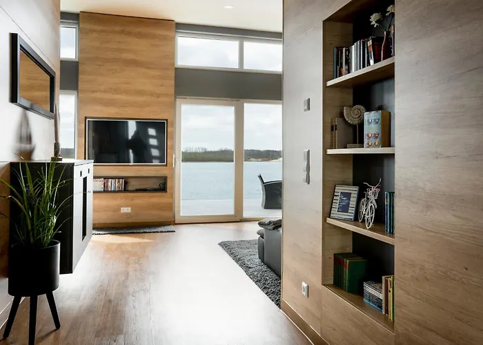 Sunrise Am Muehlfeldsee Dom wakacyjny