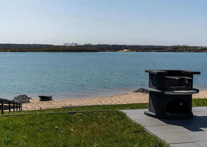 Sunrise Am Muehlfeldsee Dom wakacyjny